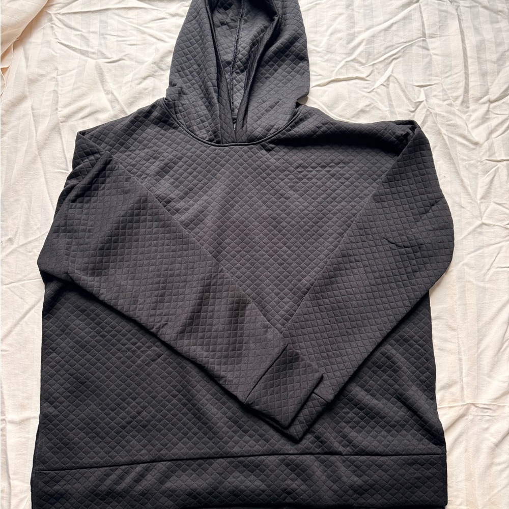VSX Black Mock Neck Pullover. Size L